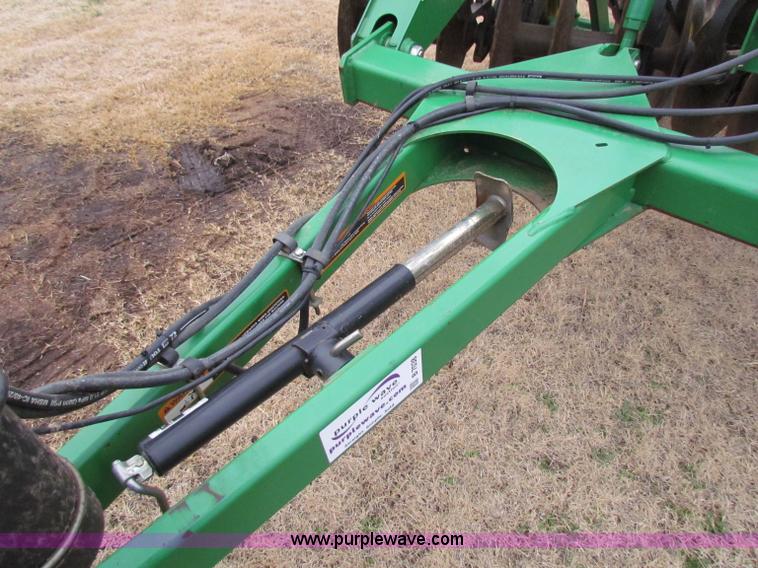 image for item B7038 John Deere 637 rock disk