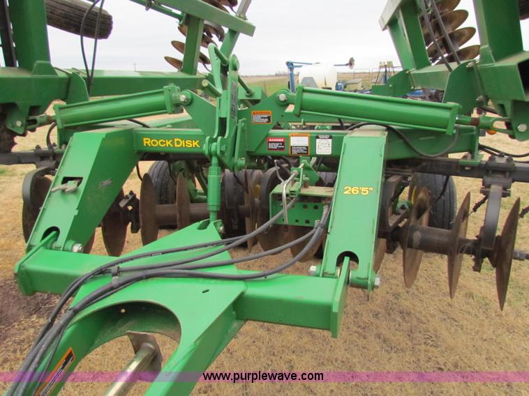 image for item B7038 John Deere 637 rock disk