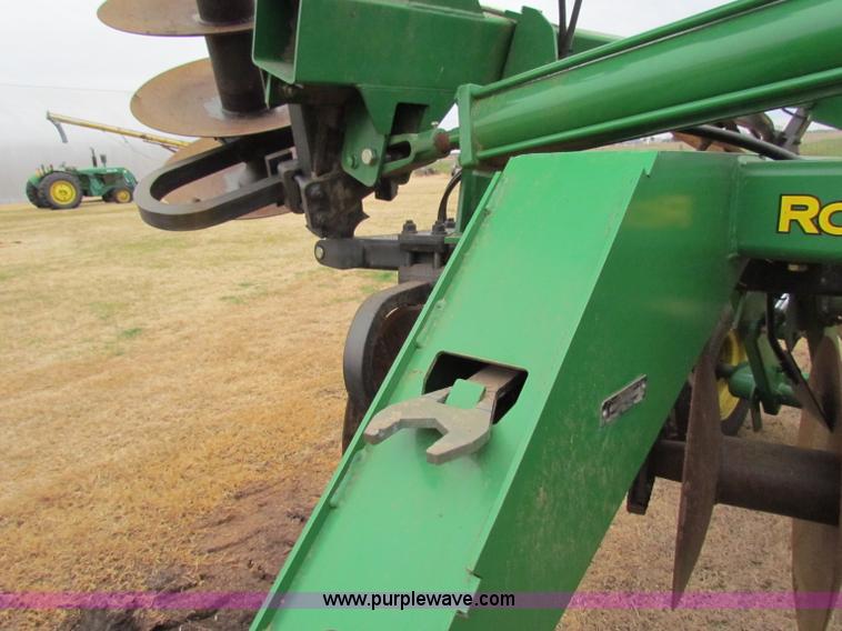 image for item B7038 John Deere 637 rock disk