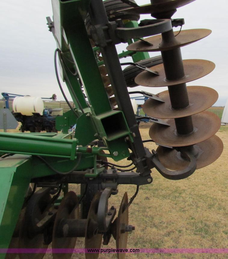 image for item B7038 John Deere 637 rock disk