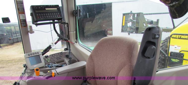 image for item B7042 2008 John Deere 7330 Premium MFWD tractor