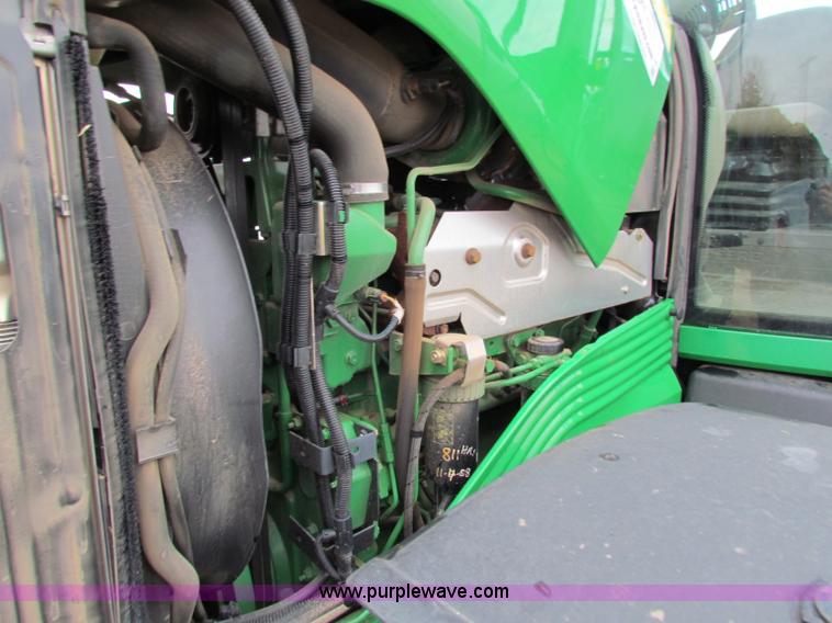 image for item B7042 2008 John Deere 7330 Premium MFWD tractor