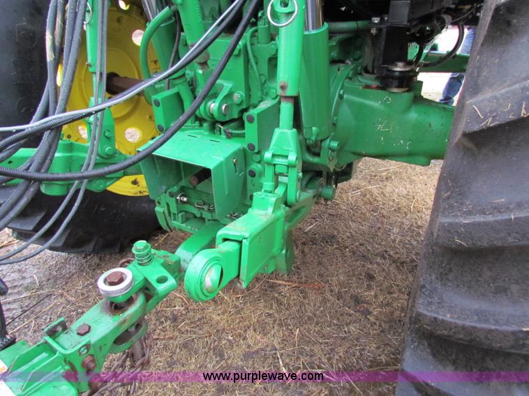 image for item B7042 2008 John Deere 7330 Premium MFWD tractor