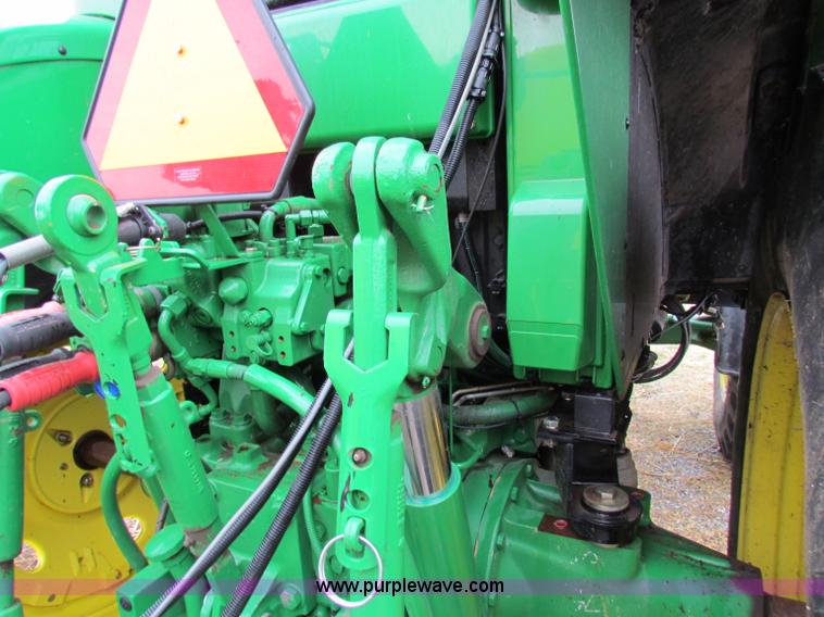image for item B7042 2008 John Deere 7330 Premium MFWD tractor