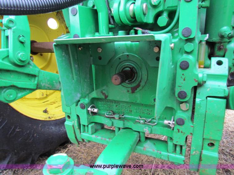 image for item B7042 2008 John Deere 7330 Premium MFWD tractor
