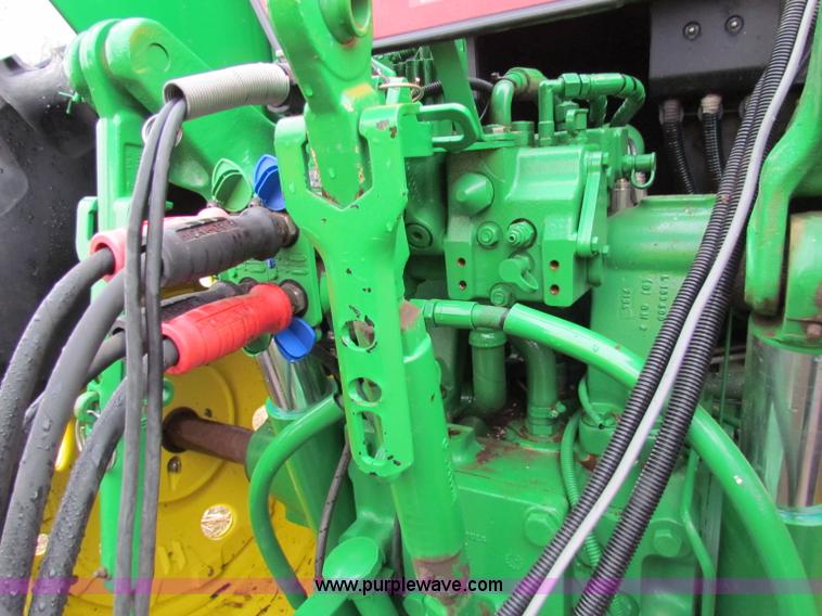 image for item B7042 2008 John Deere 7330 Premium MFWD tractor
