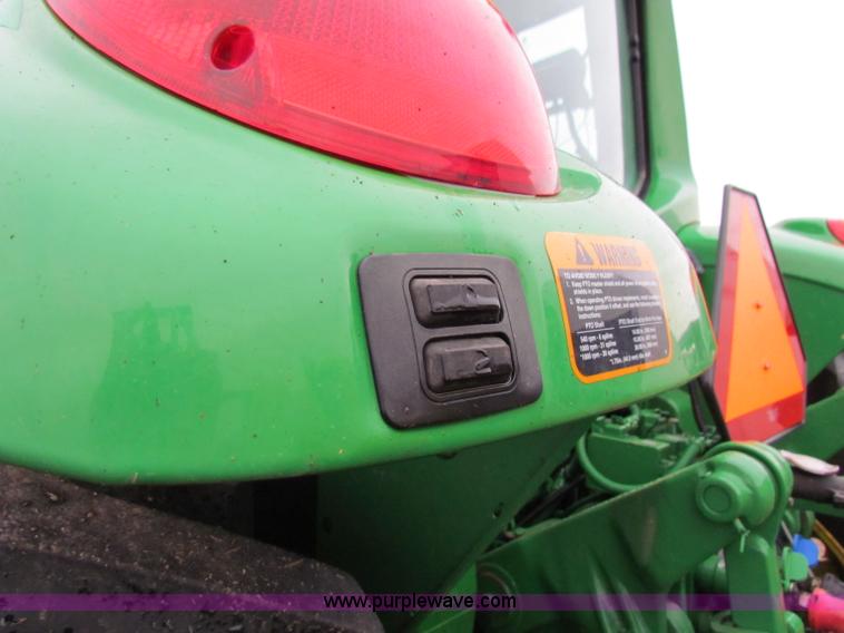 image for item B7042 2008 John Deere 7330 Premium MFWD tractor