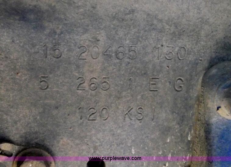 image for item C5890 2006 Freightliner FLD120 semi truck