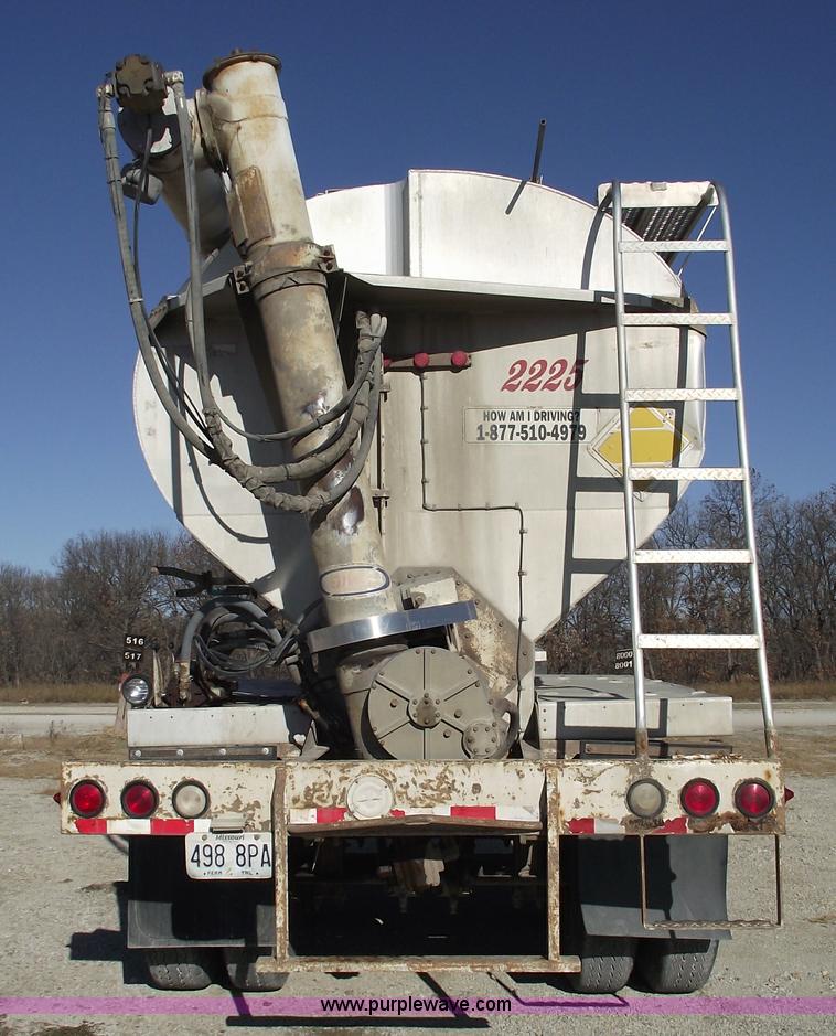 image for item C5891 1995 Ledwell 40' dry bulk trailer