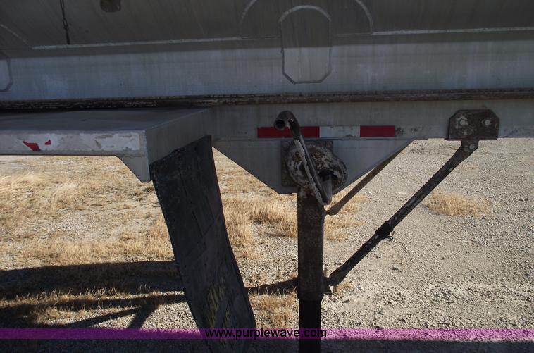 image for item C5891 1995 Ledwell 40' dry bulk trailer