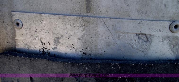 image for item C5891 1995 Ledwell 40' dry bulk trailer