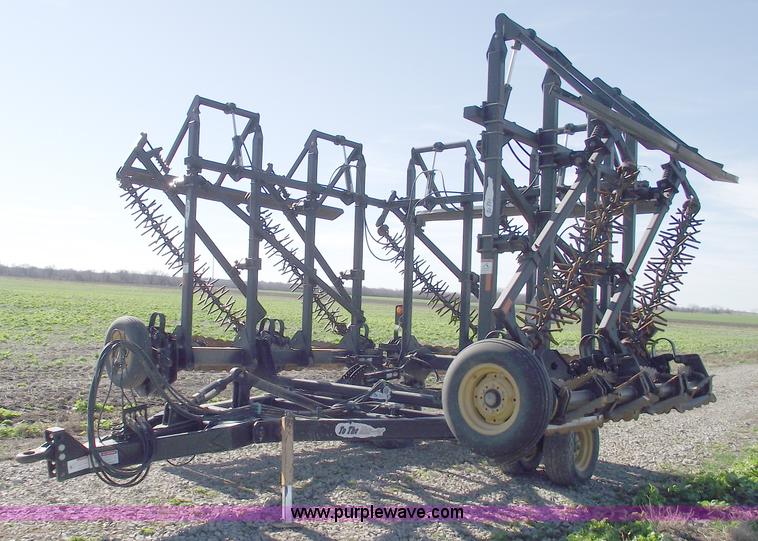 image for item C5896 2006 To The Max 32' harrow