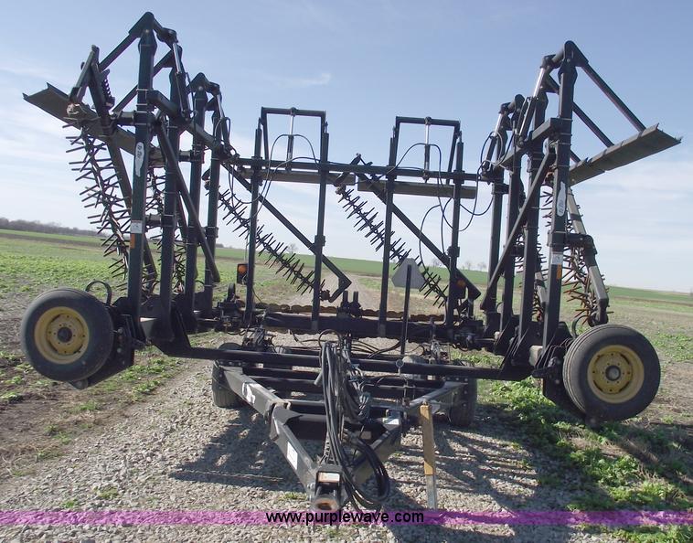 image for item C5896 2006 To The Max 32' harrow