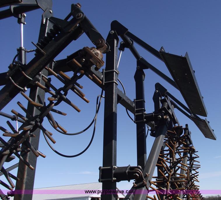 image for item C5896 2006 To The Max 32' harrow