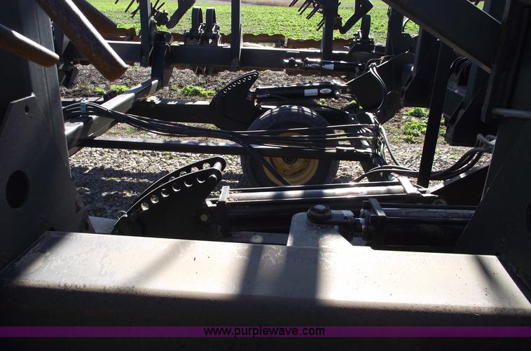 image for item C5896 2006 To The Max 32' harrow