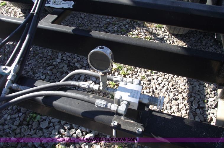 image for item C5896 2006 To The Max 32' harrow