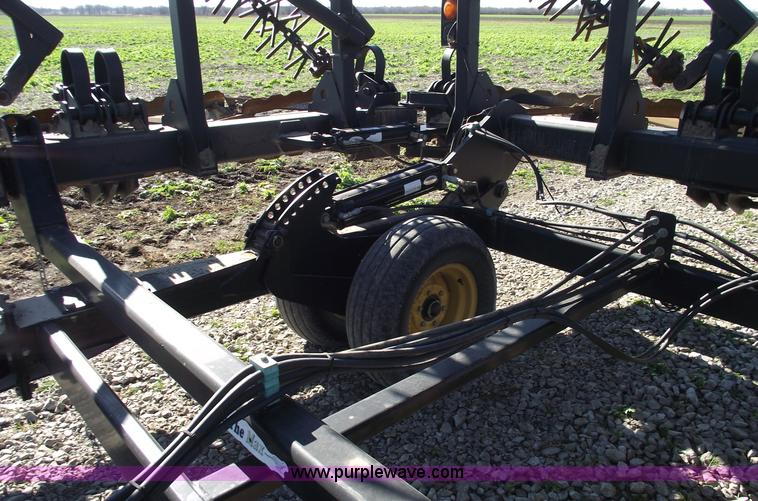 image for item C5896 2006 To The Max 32' harrow