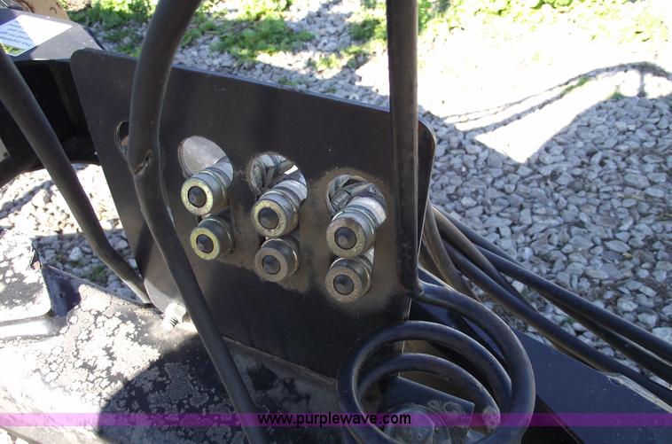 image for item C5896 2006 To The Max 32' harrow