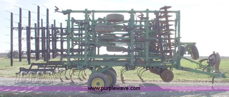 image for item C5899 2008 John Deere 2310 40' mulch finisher