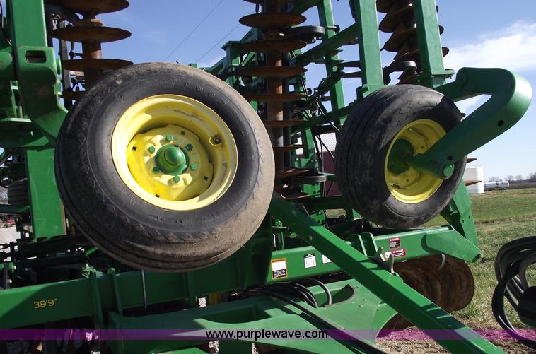 image for item C5899 2008 John Deere 2310 40' mulch finisher