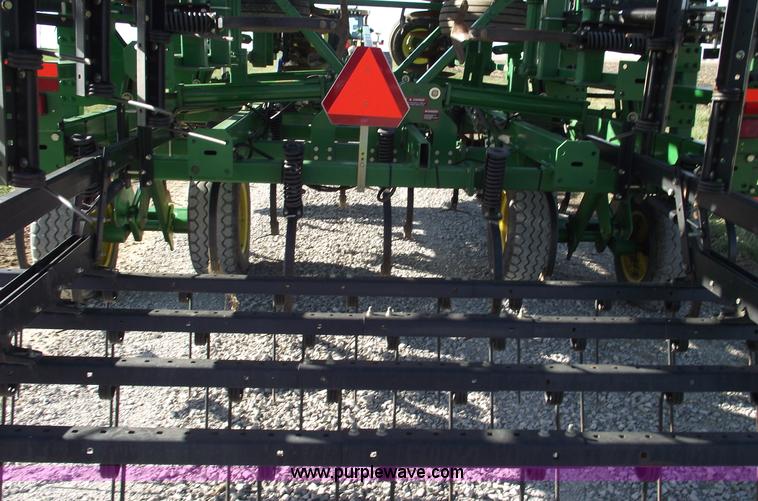 image for item C5899 2008 John Deere 2310 40' mulch finisher