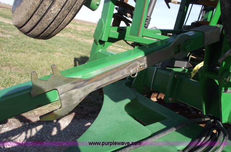 image for item C5899 2008 John Deere 2310 40' mulch finisher