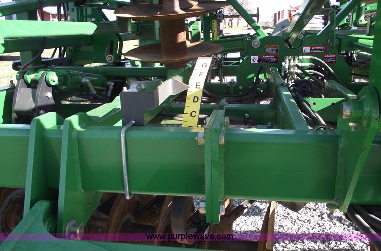 image for item C5899 2008 John Deere 2310 40' mulch finisher