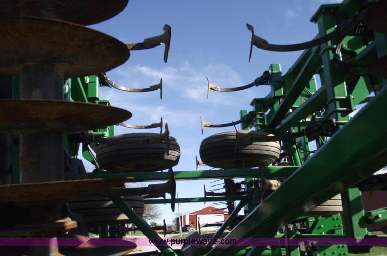 image for item C5899 2008 John Deere 2310 40' mulch finisher