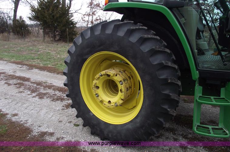 image for item C5925 2002 John Deere 6405 tractor with loader