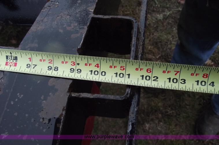 image for item C5947 2005 Longhorn 32' flatbed gooseneck trailer