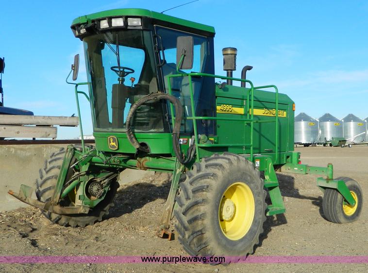 image for item D8640 2004 John Deere 4995 swather