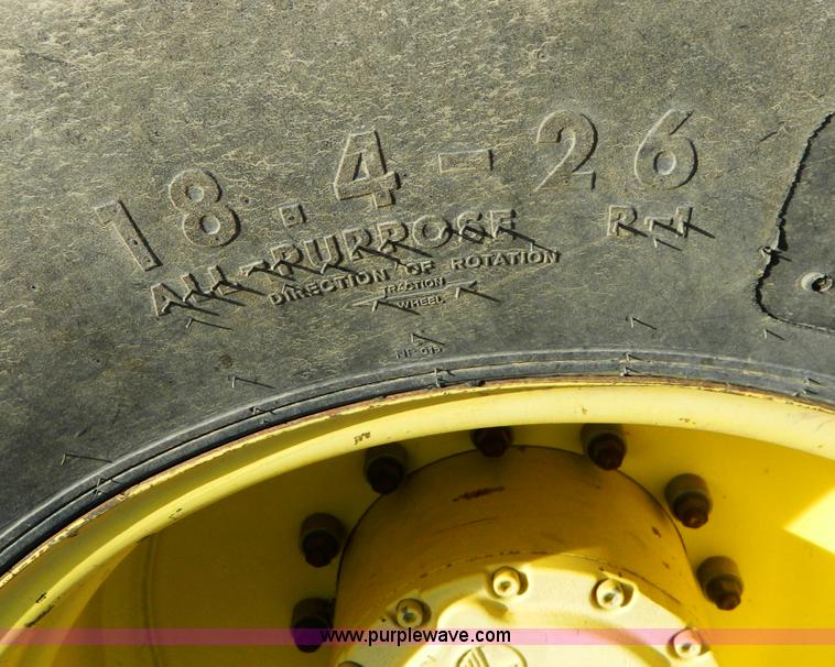 image for item D8640 2004 John Deere 4995 swather