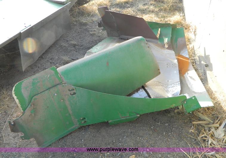 image for item D8640 2004 John Deere 4995 swather