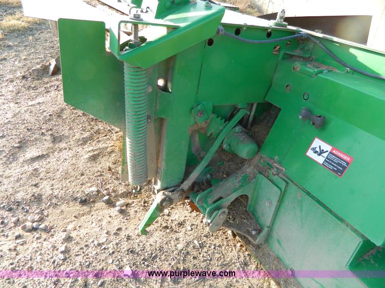 image for item D8640 2004 John Deere 4995 swather