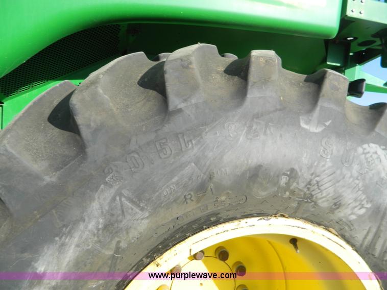 image for item D8652 2000 John Deere 9750 STS combine