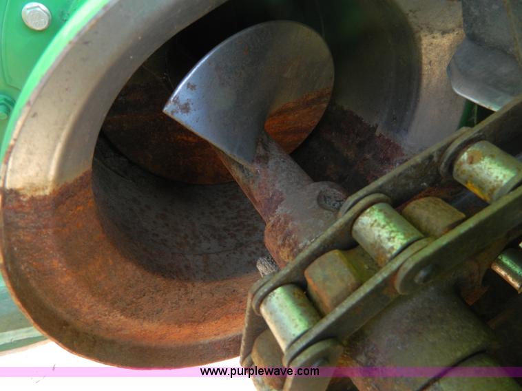 image for item D8652 2000 John Deere 9750 STS combine