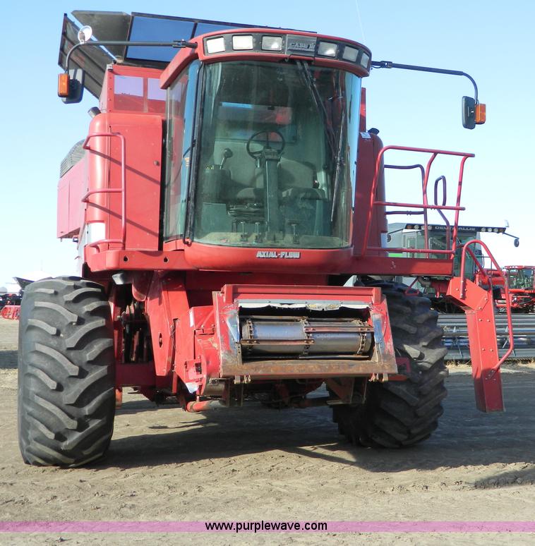image for item D8654 1998 Case IH 2388 combine