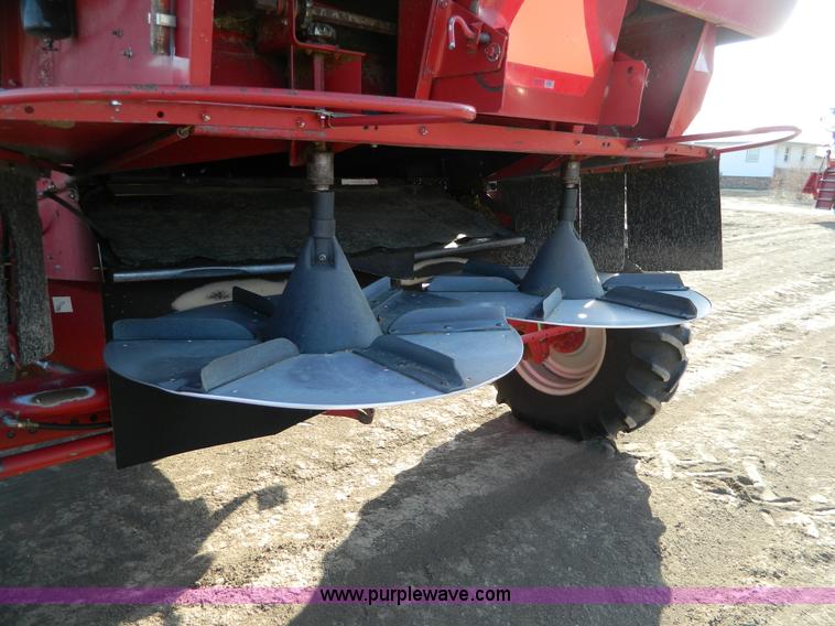 image for item D8654 1998 Case IH 2388 combine