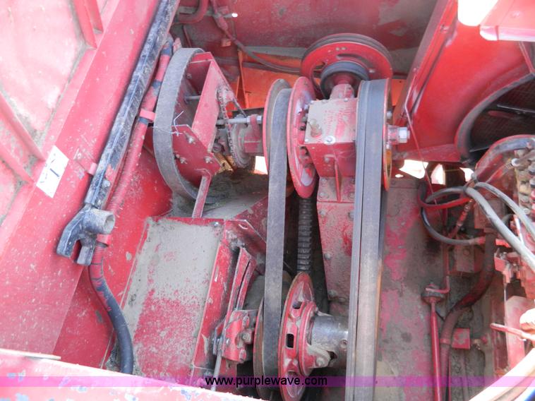 image for item D8654 1998 Case IH 2388 combine