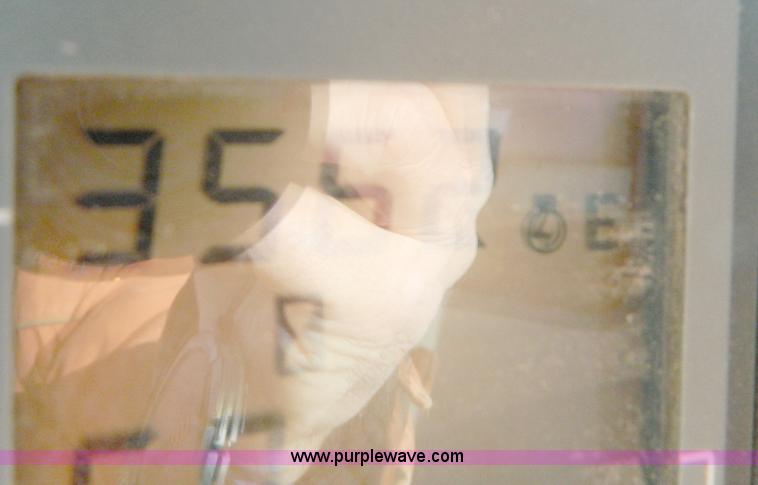 image for item D8654 1998 Case IH 2388 combine