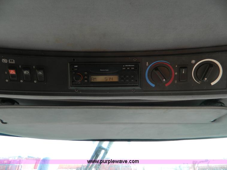 image for item D8654 1998 Case IH 2388 combine