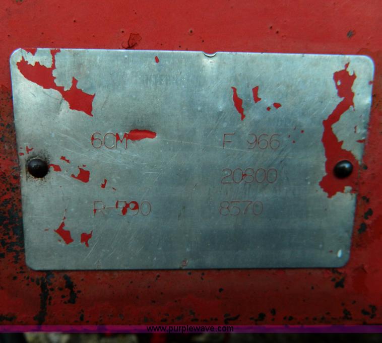 image for item D8663 1973 International 966 tractor