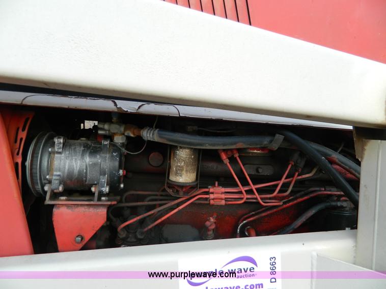 image for item D8663 1973 International 966 tractor