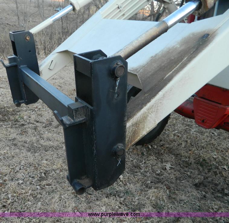 image for item D8663 1973 International 966 tractor