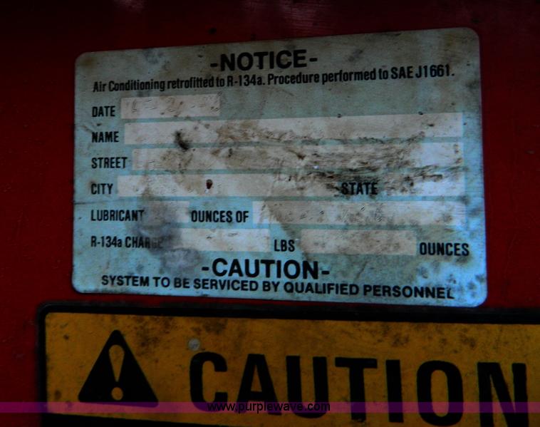 image for item D8663 1973 International 966 tractor