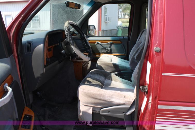 image for item A2290 1994 Ford E150 van