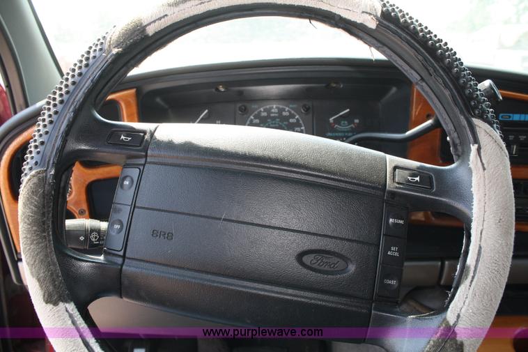 image for item A2290 1994 Ford E150 van