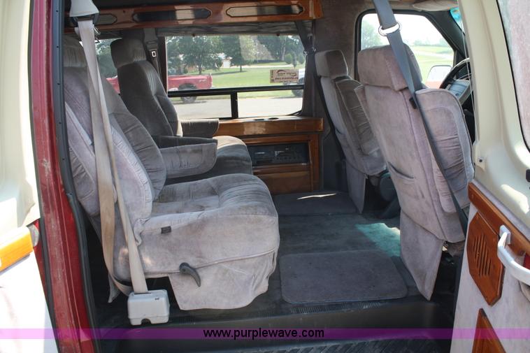 image for item A2290 1994 Ford E150 van