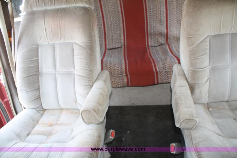 image for item A2290 1994 Ford E150 van