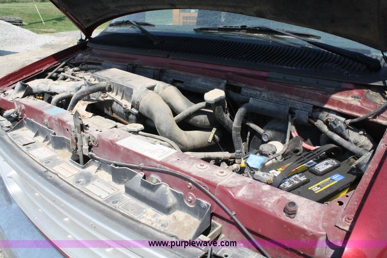 image for item A2290 1994 Ford E150 van